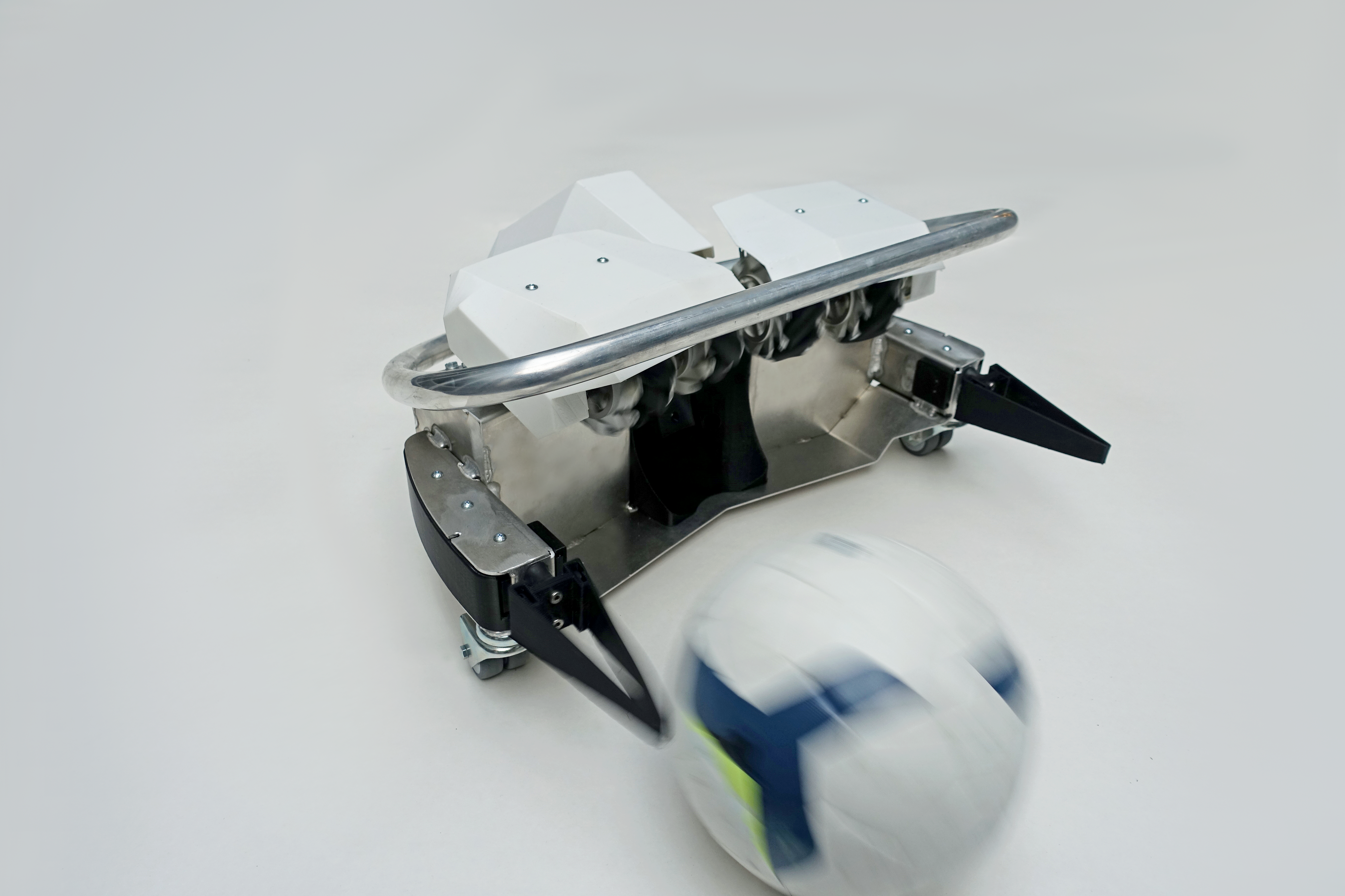 Tech2play - De Amigo voetbalrobot